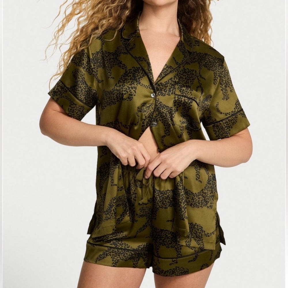 Victoria's Secret glazed satin Green Olive Leopard Print Pajama Short Set